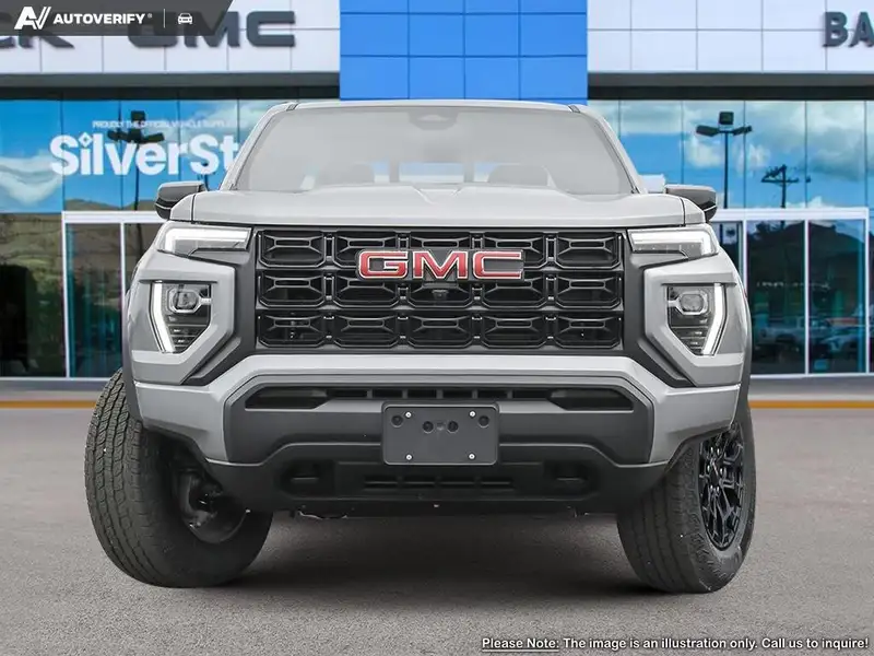 2026 GMC Canyon Elevation, stříbrná, 10 km, dovoz Kanada — foto 2 z 10