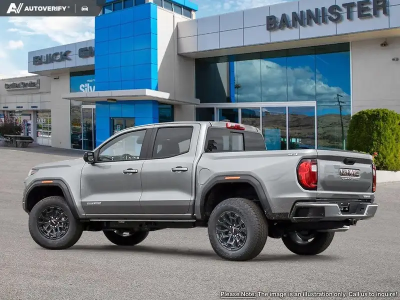2026 GMC Canyon Elevation, stříbrná, 10 km, dovoz Kanada — foto 4 z 10