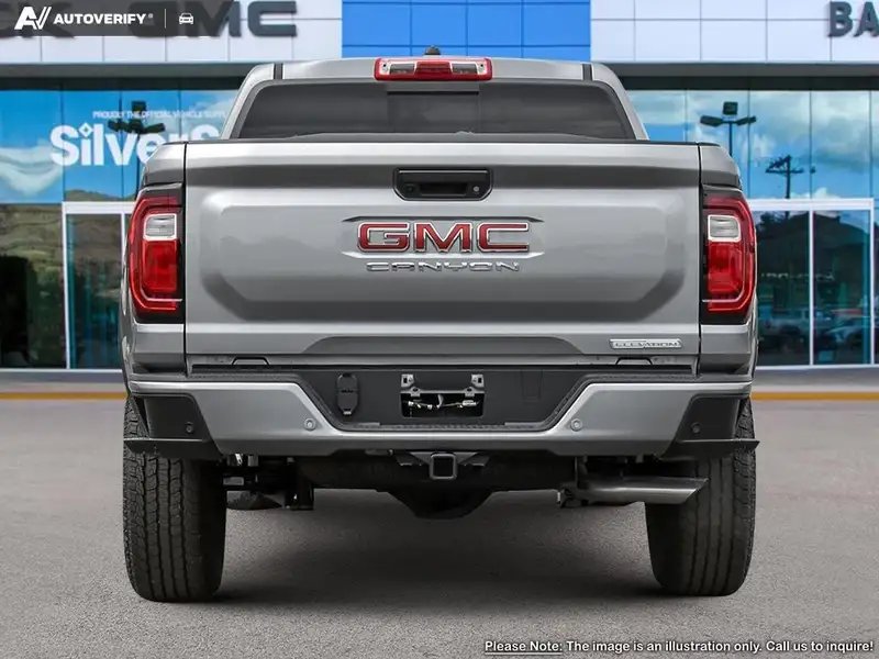 2026 GMC Canyon Elevation, stříbrná, 10 km, dovoz Kanada — foto 5 z 10