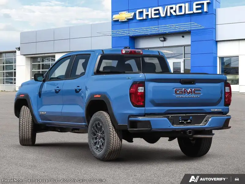 2026 GMC Canyon Elevation, modrá, 4 km, dovoz Kanada — foto 4 z 12