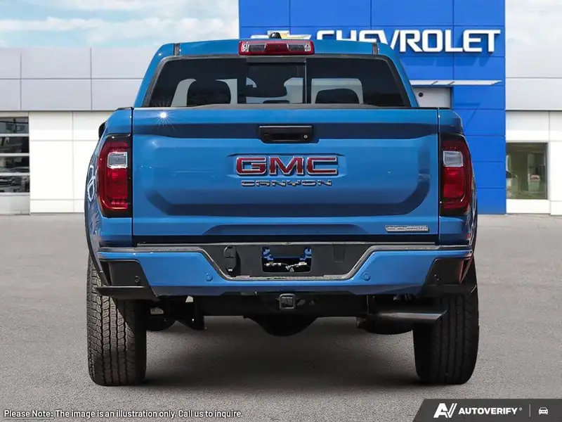 2026 GMC Canyon Elevation, modrá, 4 km, dovoz Kanada — foto 5 z 12