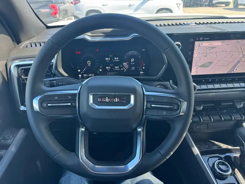 2026 GMC Canyon ELEVATION, bílá, 25 km, dovoz Kanada — foto 9 z 11