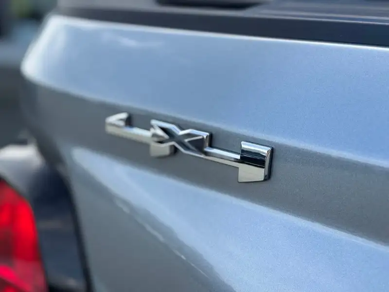 2026 GMC Canyon Elevation, 18 km, dovoz Kanada — foto 9 z 12