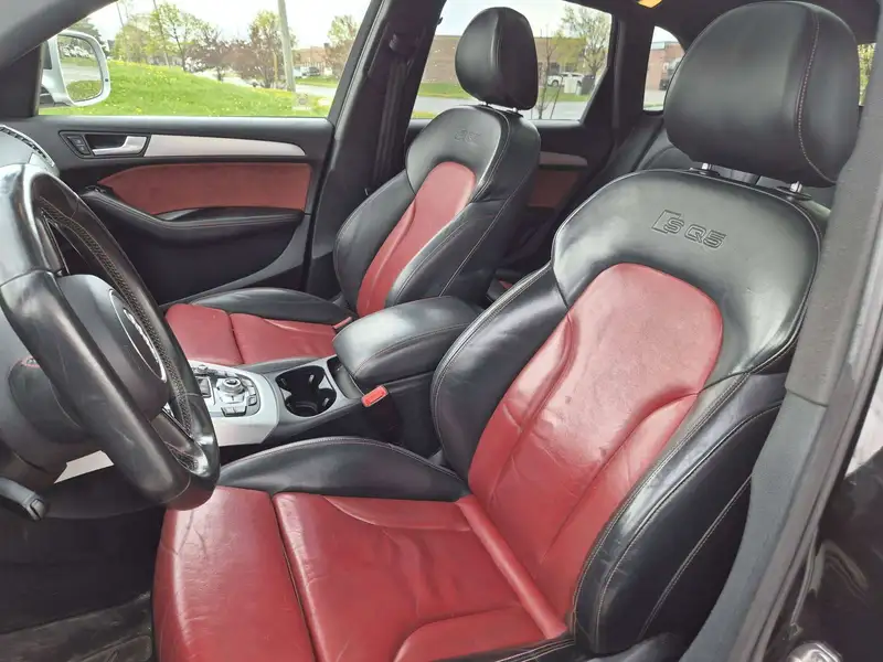2016 Audi SQ5 Technik, černá, 178 000 km, dovoz Kanada — foto 9 z 12