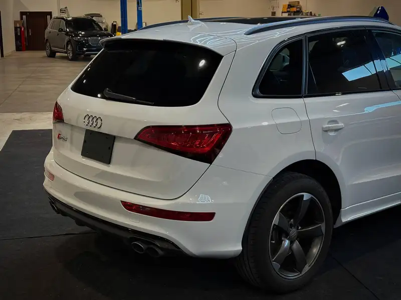 2015 Audi SQ5 Technik, bílá, 71 775 km, dovoz Kanada — foto 3 z 12