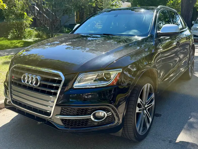 2014 Audi SQ5 Technik, černá, 214 000 km, dovoz Kanada — foto 2 z 12