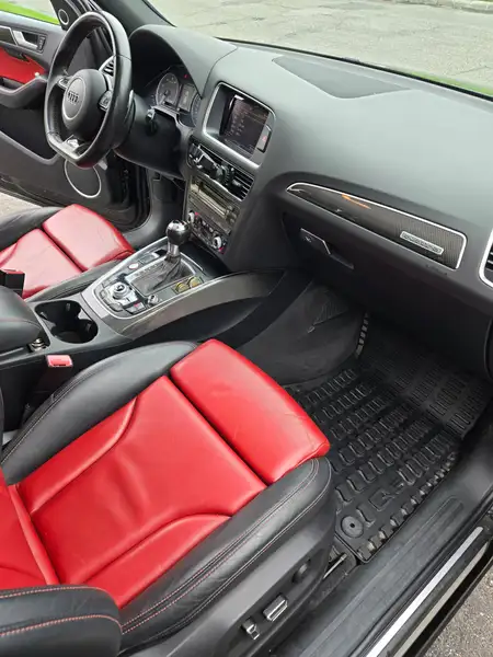 2014 Audi SQ5 Technik, černá, 130 000 km, dovoz Kanada — foto 7 z 12