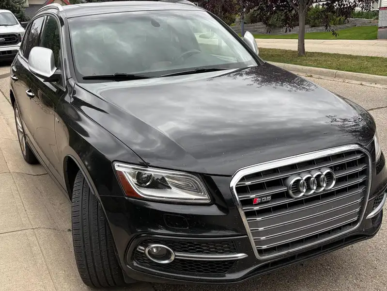 2015 Audi SQ5 Progressiv, černá, 139 900 km, dovoz Kanada — foto 2 z 10
