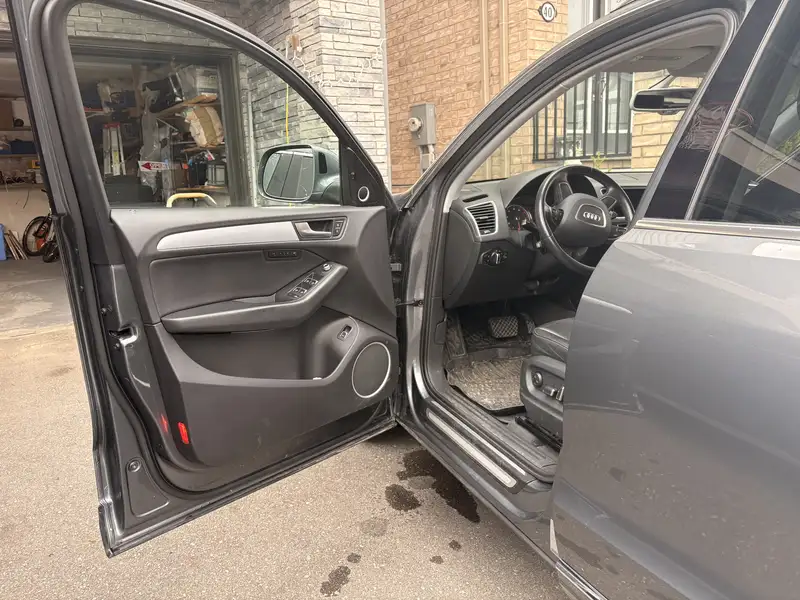 2015 Audi SQ5 Technik, 161 000 km, dovoz Kanada — foto 9 z 11