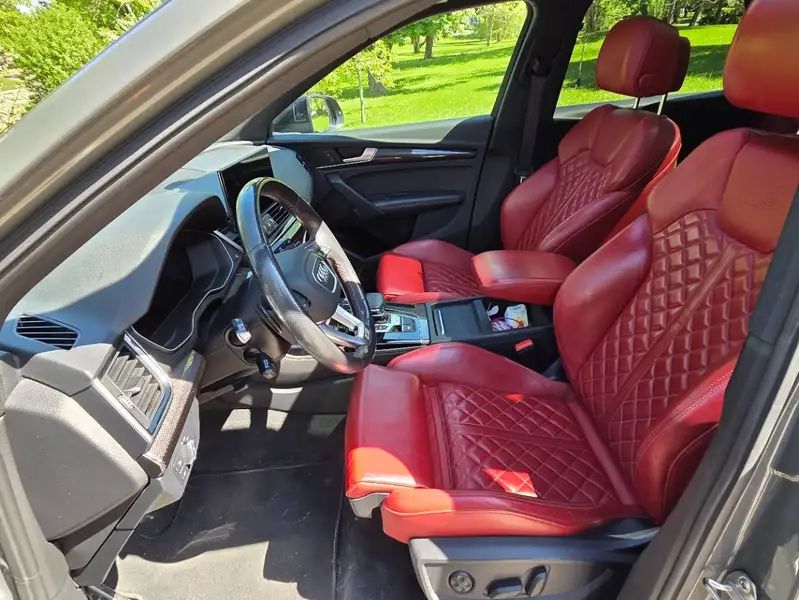 2023 Audi SQ5 Progressiv, šedá, 74 000 km, dovoz Kanada — foto 7 z 8