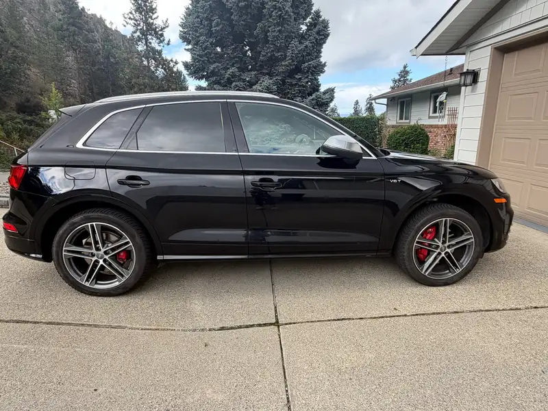 2018 Audi SQ5 technik, černá, 77 500 km, dovoz Kanada — foto 4 z 10