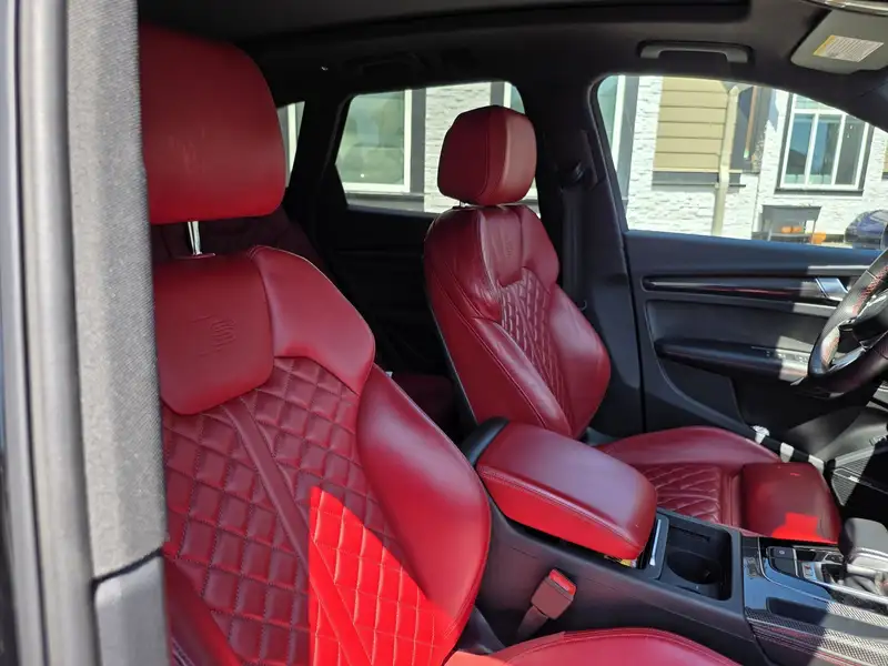 2022 Audi SQ5 Technik - Dynamic PKG, 49 500 km, dovoz Kanada — foto 6 z 12