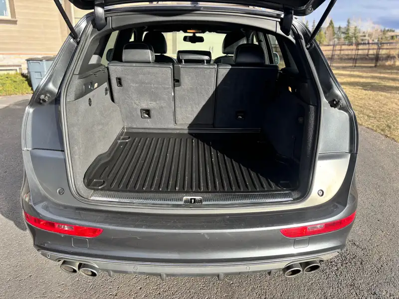 2015 Audi SQ5 Progressiv, šedá, 241 000 km, dovoz Kanada — foto 8 z 12