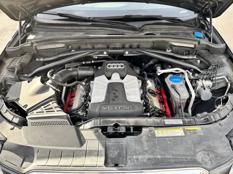 2015 Audi SQ5 Progressiv, šedá, 241 000 km, dovoz Kanada — foto 9 z 12