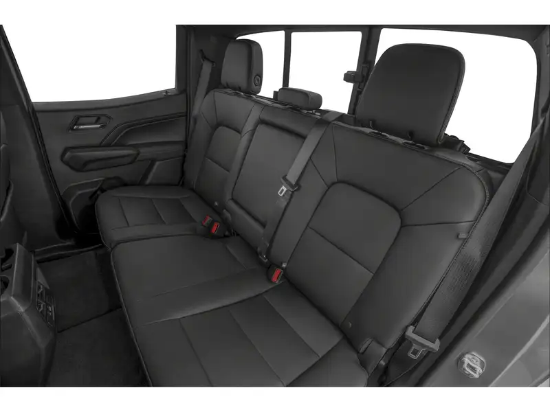 2026 GMC Canyon Elevation, červená, 13 km, dovoz Kanada — foto 8 z 11