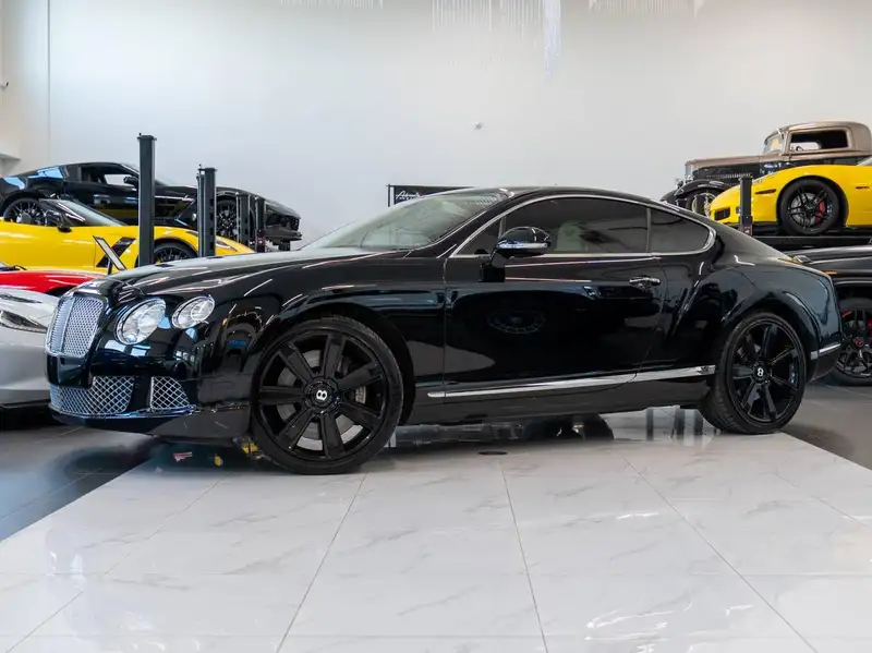2012 Bentley Continental 2dr Cpe, černá, 61 148 km, dovoz Kanada — foto 2 z 12