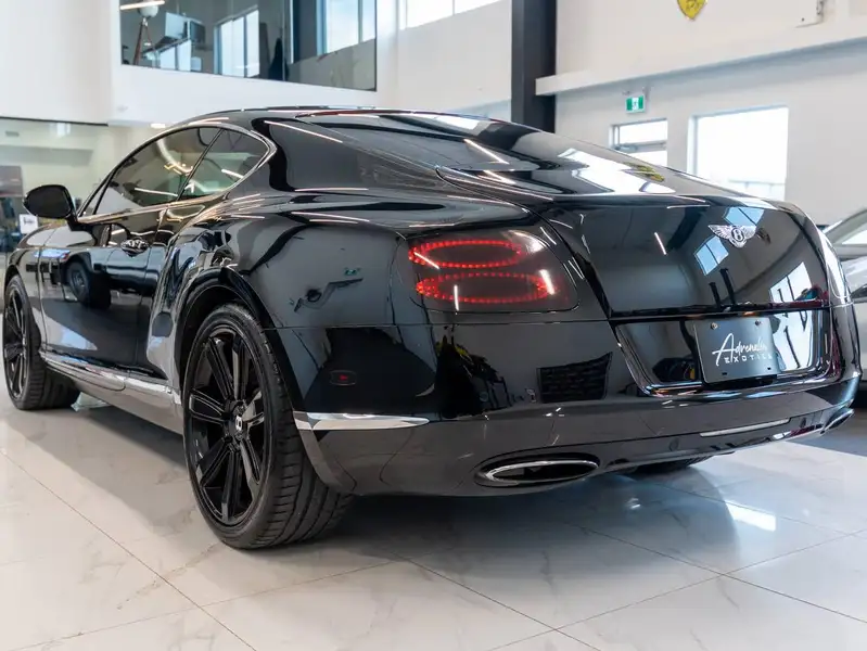 2012 Bentley Continental 2dr Cpe, černá, 61 148 km, dovoz Kanada — foto 9 z 12