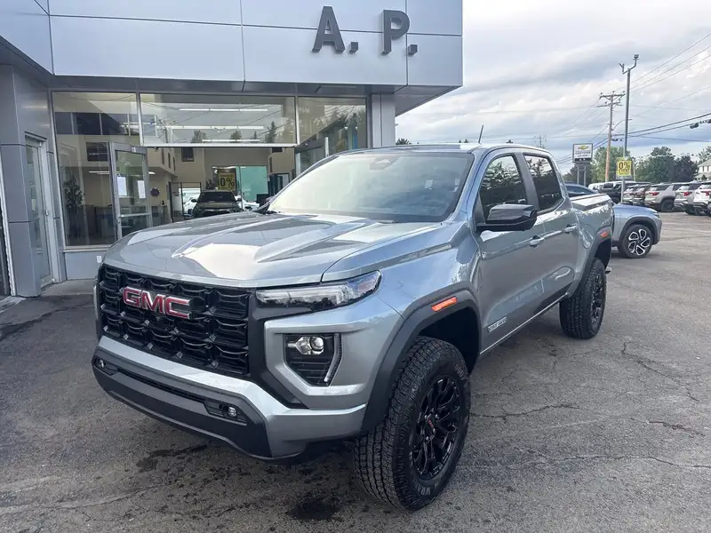 2026 GMC Canyon ELEVATION, Sterling Metallic, 0 km, dovoz Kanada — foto 1