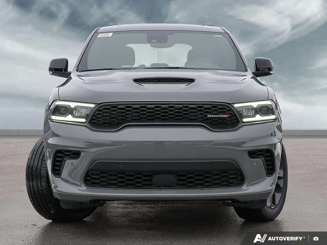 2026 Dodge Durango Gt Plus, šedá, 11 km, dovoz Kanada — foto 2 z 5