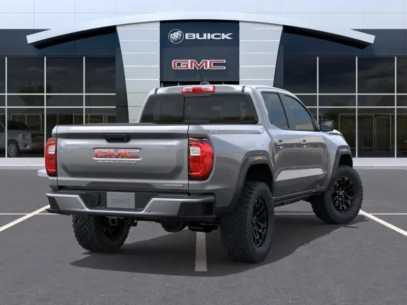 2026 GMC Canyon Elevation, 200 km, dovoz Kanada — foto 4 z 6