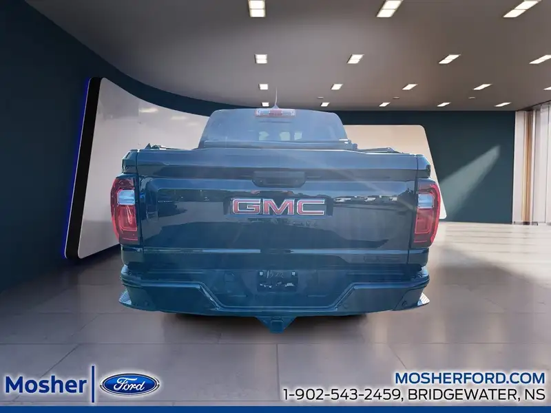 2023 GMC Canyon Elevation, černá, 38 123 km, dovoz Kanada — foto 3 z 12
