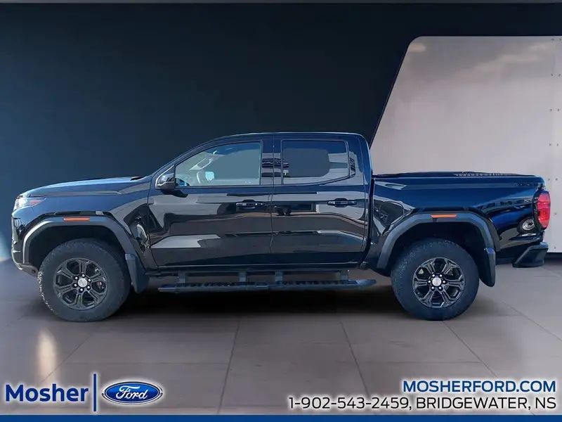2023 GMC Canyon Elevation, černá, 38 123 km, dovoz Kanada — foto 5 z 12
