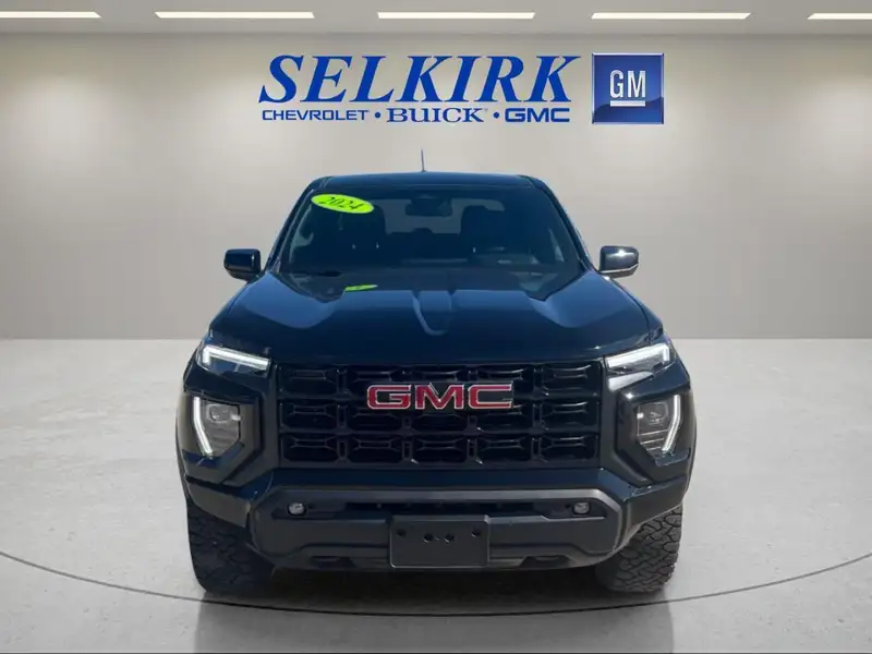 2024 GMC Canyon Elevation, černá, 60 536 km, dovoz Kanada — foto 2 z 12