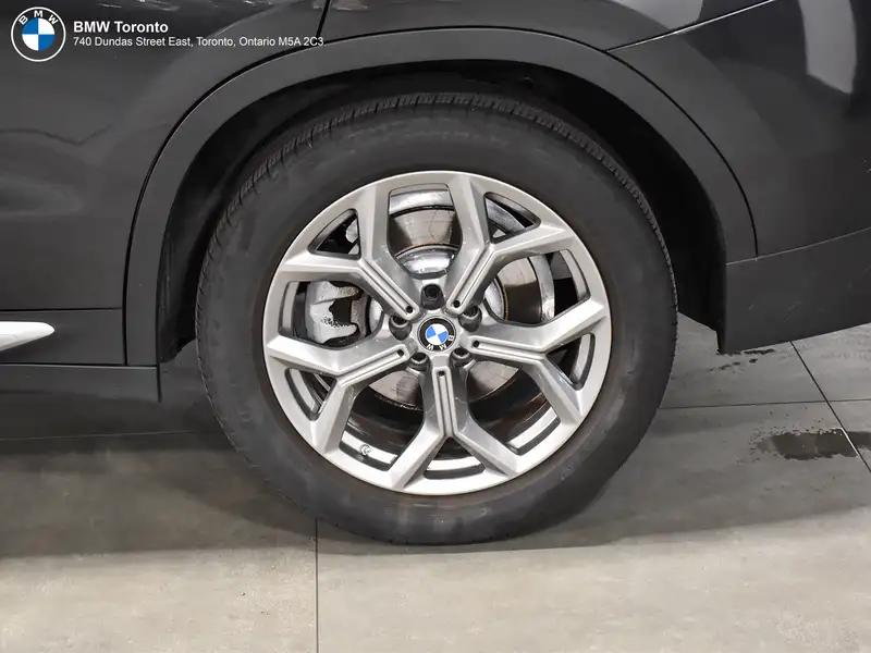 2024 BMW X3, šedá, 32 621 km, dovoz Kanada — foto 7 z 12