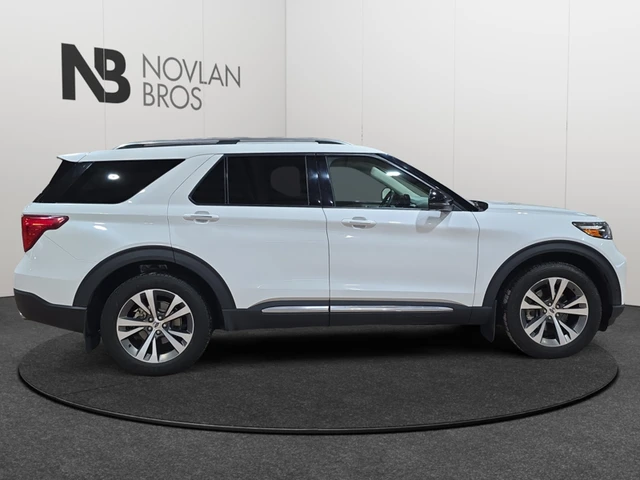 2020 Ford Explorer Platinum, bílá, 134 194 km, dovoz Kanada — foto 7 z 8