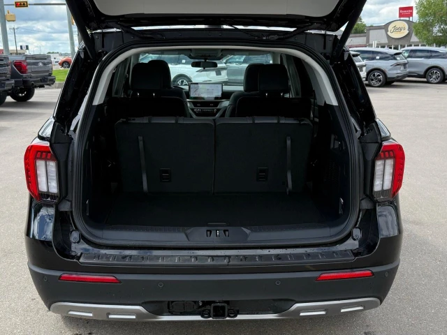 2026 Ford Explorer Active, černá, 25 km, dovoz Kanada — foto 5 z 5