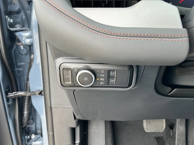 2026 Ford Explorer Active, modrá, 16 km, dovoz Kanada — foto 10 z 20