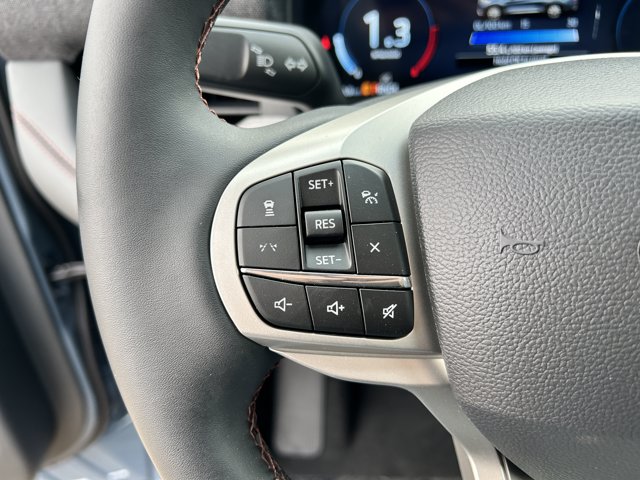 2026 Ford Explorer Active, modrá, 16 km, dovoz Kanada — foto 11 z 20