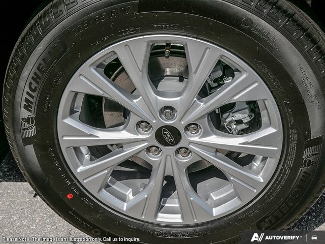 2025 Ford Escape Active, bílá, 62 703 km, dovoz Kanada — foto 7 z 9