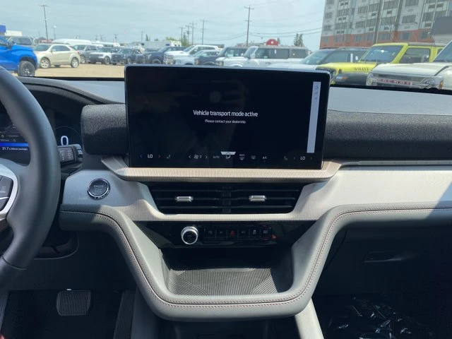 2026 Ford Explorer Active, černá, 15 km, dovoz Kanada — foto 14 z 20