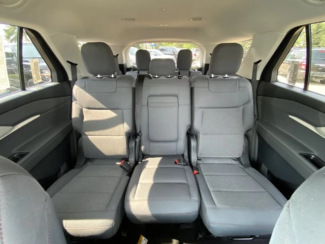 2026 Ford Explorer Active, černá, 15 km, dovoz Kanada — foto 15 z 20