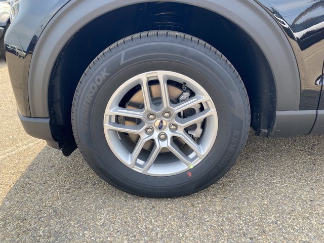 2026 Ford Explorer Active, černá, 15 km, dovoz Kanada — foto 3 z 20