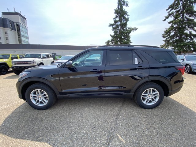2026 Ford Explorer Active, černá, 15 km, dovoz Kanada — foto 4 z 20