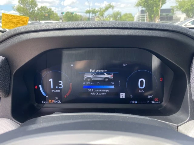 2026 Ford Explorer Active, bílá, 8 km, dovoz Kanada — foto 11 z 20
