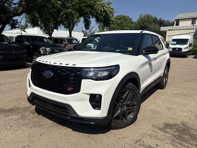 2026 Ford Explorer ST, bílá, 8 km, dovoz Kanada — foto 2 z 20