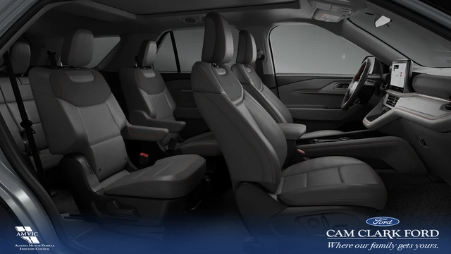 2026 Ford Explorer Active, bílá, 12 km, dovoz Kanada — foto 5 z 7
