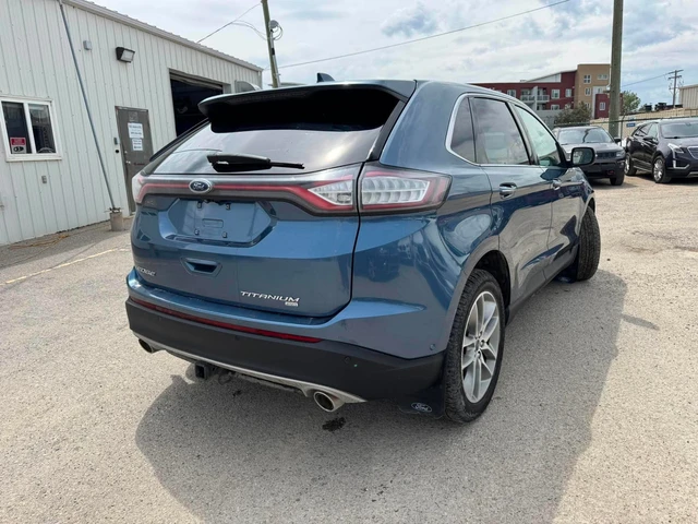 2018 Ford Edge Titanium, modrá, 162 431 km, dovoz Kanada — foto 3 z 5