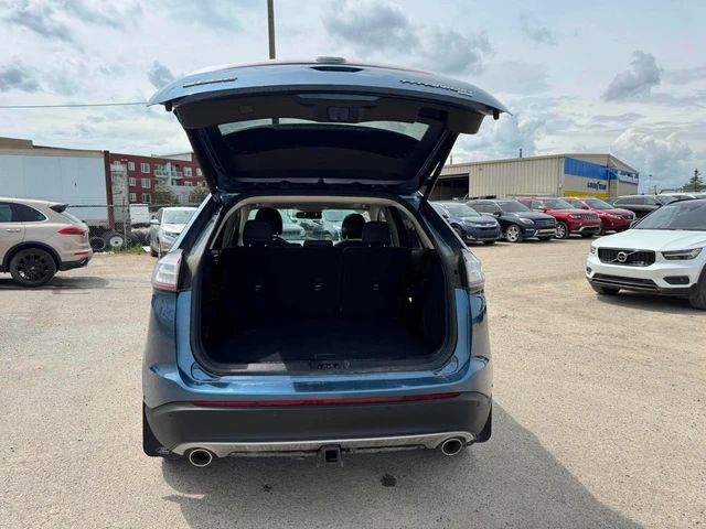 2018 Ford Edge Titanium, modrá, 162 431 km, dovoz Kanada — foto 5 z 5
