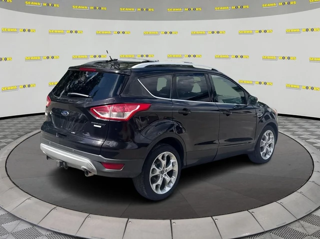2013 Ford Escape Titanium, 185 000 km, dovoz Kanada — foto 3 z 5