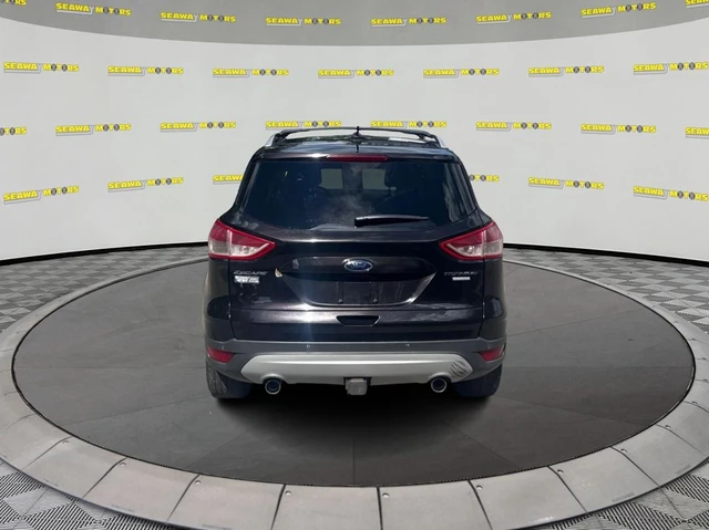 2013 Ford Escape Titanium, 185 000 km, dovoz Kanada — foto 4 z 5