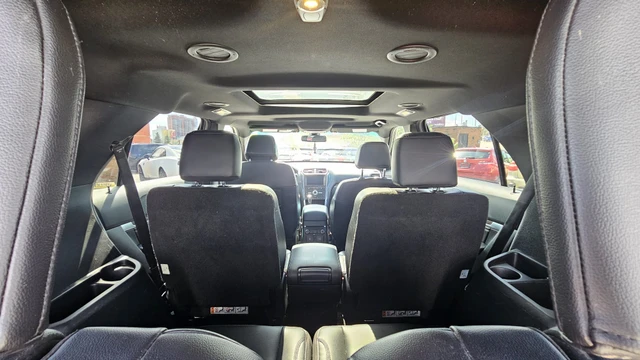 2016 Ford Explorer Limited, černá, 200 124 km, dovoz Kanada — foto 7 z 20