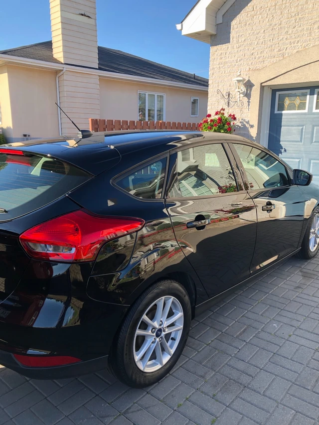2018 Ford Focus, 35 000 km, dovoz Kanada — foto 2 z 5