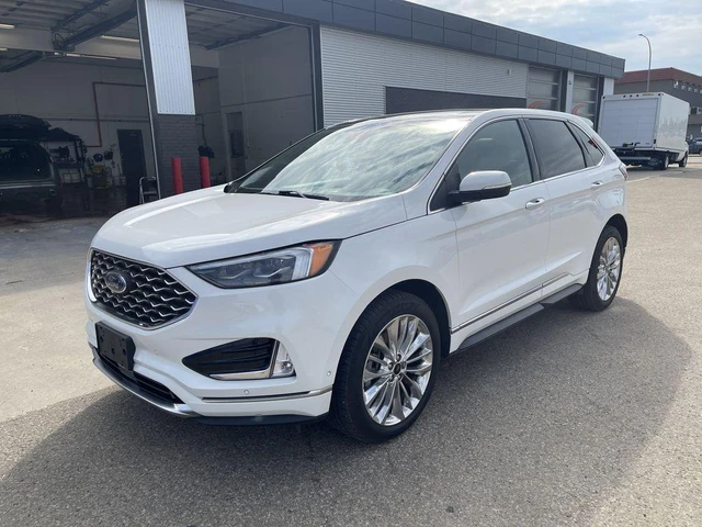 2022 Ford Edge Titanium, bílá, 130 521 km, dovoz Kanada — foto 2 z 20