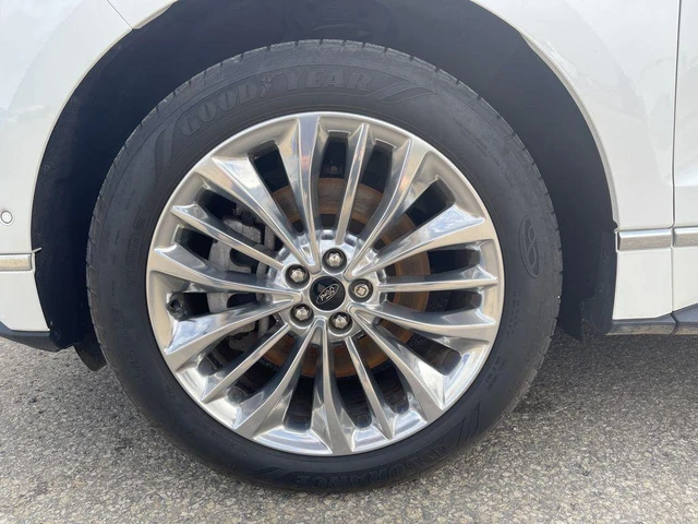 2022 Ford Edge Titanium, bílá, 130 521 km, dovoz Kanada — foto 3 z 20