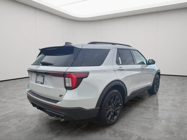 2027 Ford Explorer ST, šedá, 30 km, dovoz Kanada — foto 8 z 20