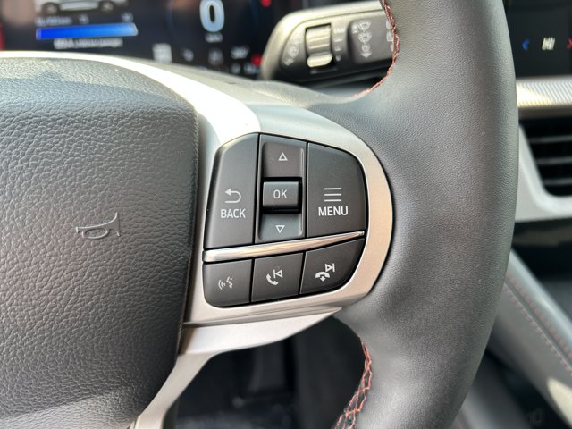 2026 Ford Explorer Active, bílá, 1 km, dovoz Kanada — foto 13 z 20